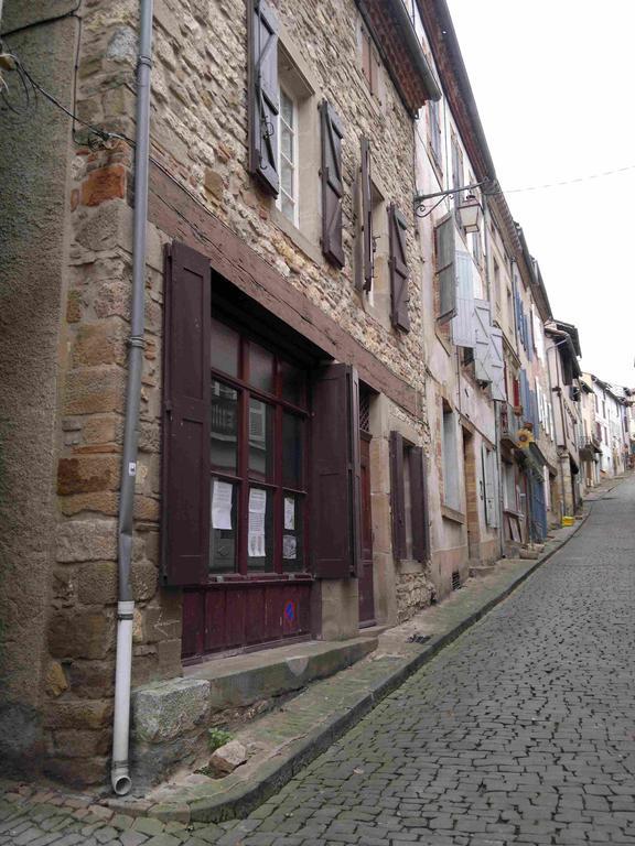 Lougat La Maison Des Chats Cordes-sur-Ciel Room photo